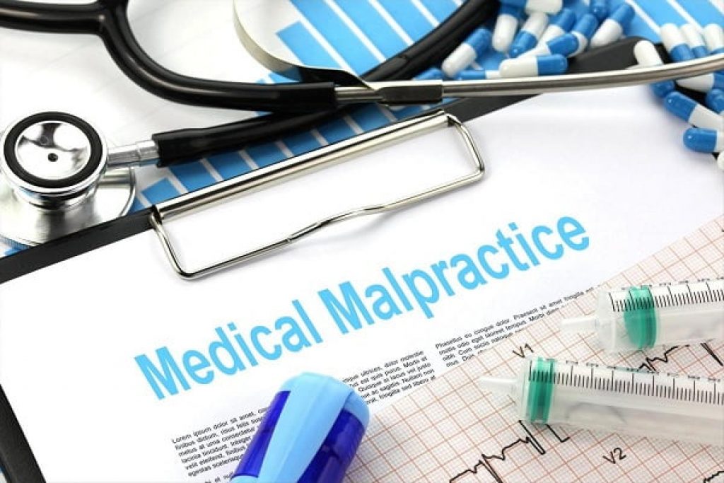 Why You Should Hire a Medical Malpractice Lawyer